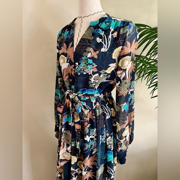 H&M Conscious Collection Floral Maxi Dress | Size 6 - Picture 4 of 9